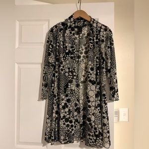 Ali Miles ladies Medium open front shirt / tunic